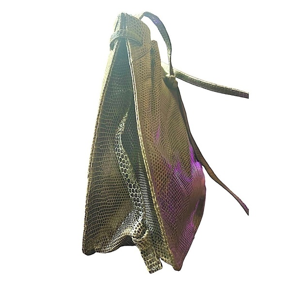 Bottega Veneta | Rare Snakeskin Drawstring Crossbody Bag - Picture 11 of 11